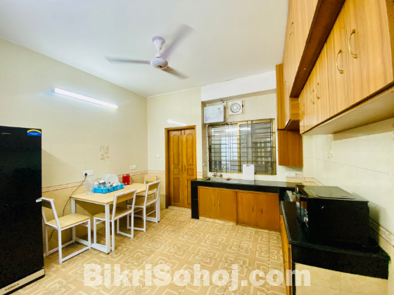 1250 Sq Ft 3 Bedroom Apartment for Rent in Bashundhara R/A